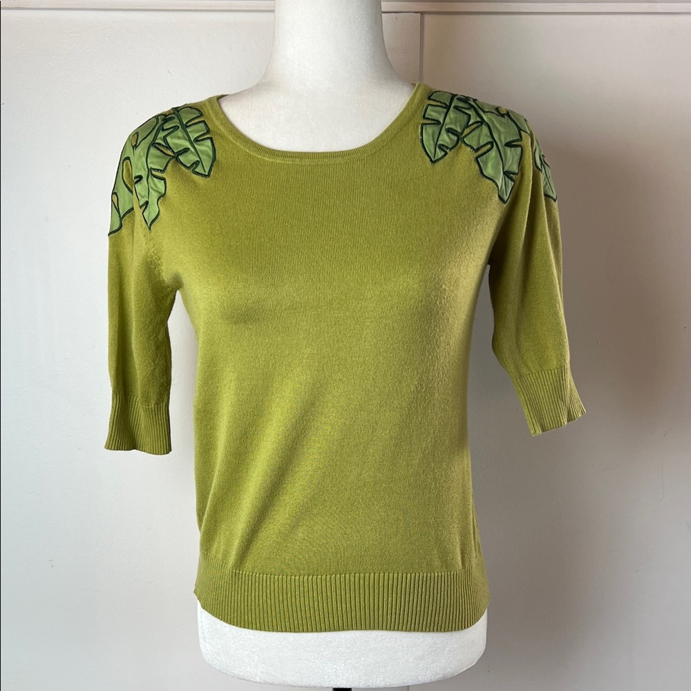 Collectif Green Pinup Vintage style Sweater with Monstera Leaf Appliqué